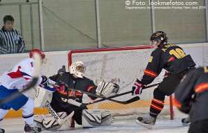 © Foto: lookmefotos.com Departamento de Comunicación Hockey Hielo Jaca 2014