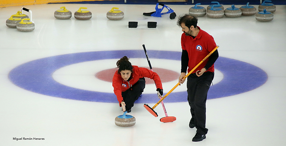 Este viernes comienza en Jaca el Campeonato de España Dobles Mixto de Curling