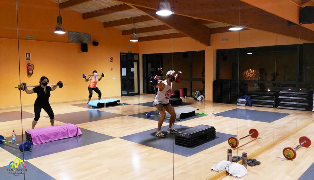 El Servicio Municipal del Deporte de Jaca ofrece más de 70 horas semanales de fitness y actividades acuáticas