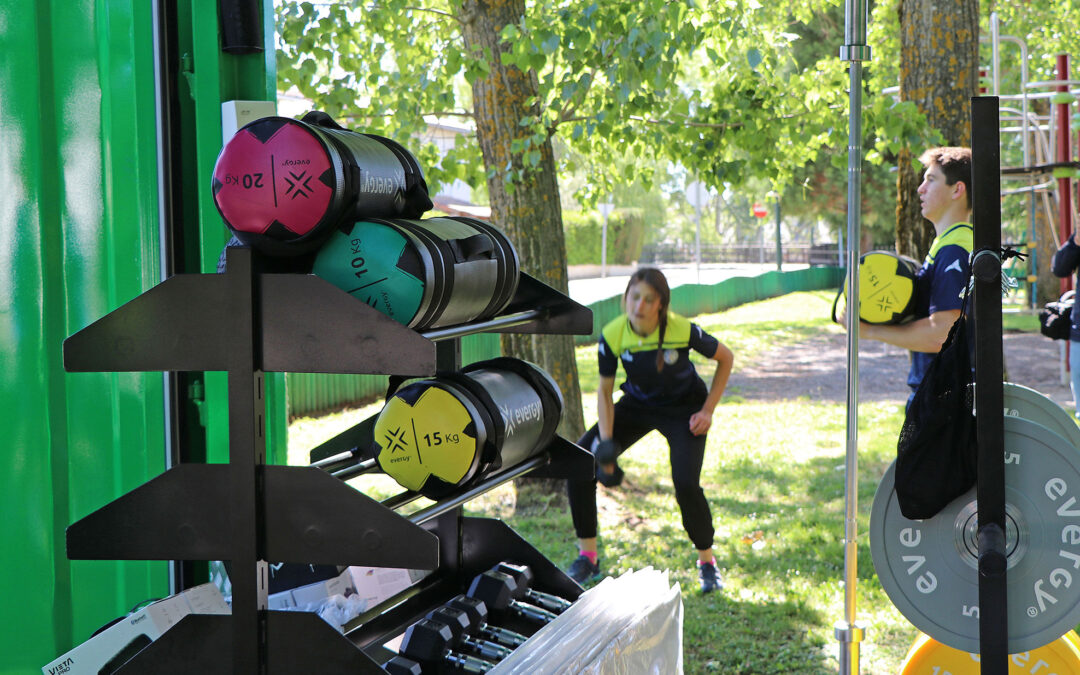 El CuboFit facilitará la práctica de actividades de fitness a todos los ciudadanos, tanto dirigidas como supervisadas, con un aforo de 10 a 15 personas